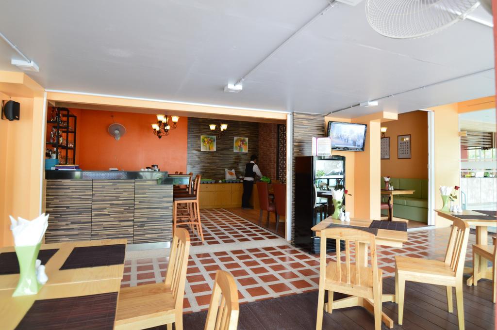 Grand Nai Harn Suites Rawai 외부 사진