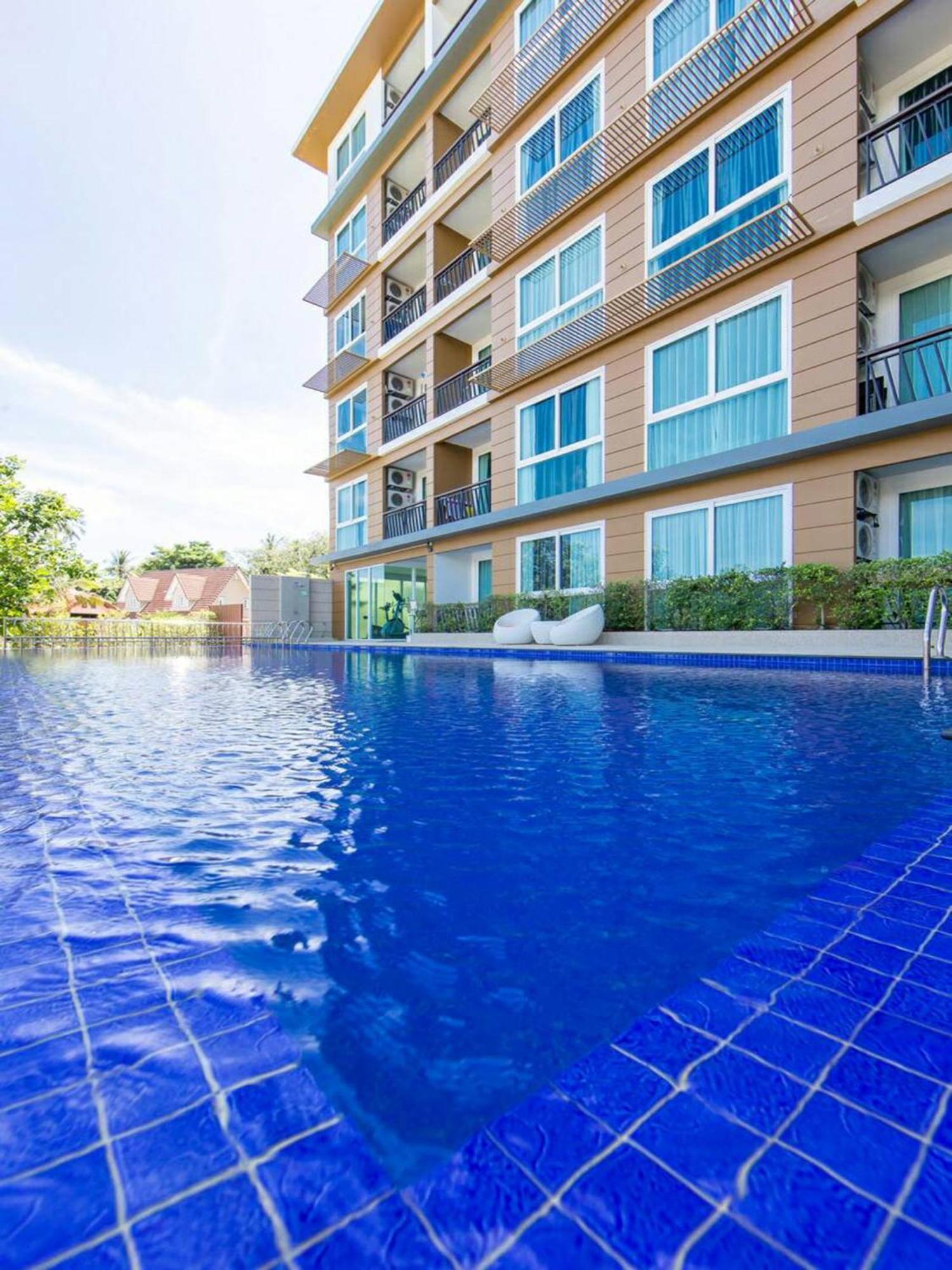 Grand Nai Harn Suites Rawai 외부 사진