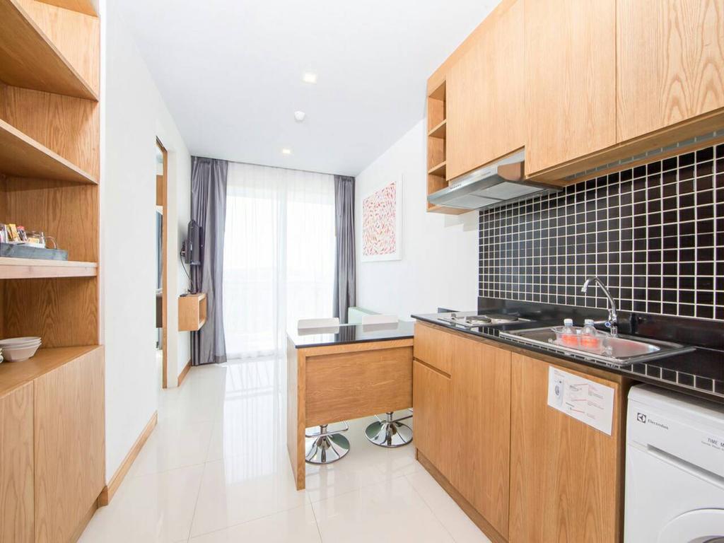 Grand Nai Harn Suites Rawai 외부 사진