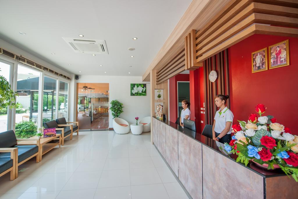 Grand Nai Harn Suites Rawai 외부 사진